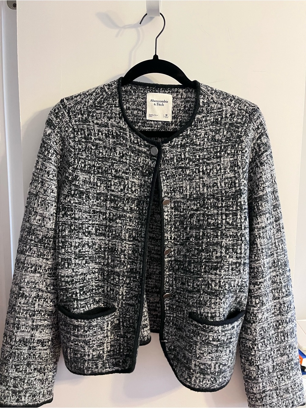 Abercrombie & Fitch Black and White Bouclé Collarless Blazer